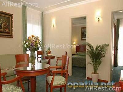 Grand Hotel Opatija 10